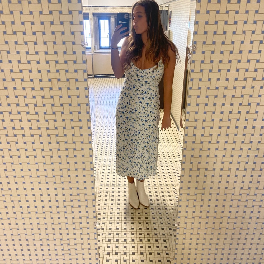 Beginning boutique midi floral dress